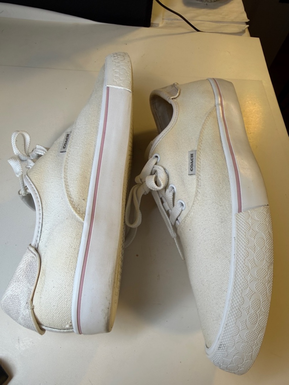 COACH OFF WHITE SNEAKERS U.S 9.5 or EU 40 - Picture 12 of 16